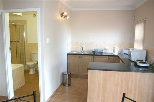 8 Royal Palm B&B Umhlanga Rocks 외부 사진